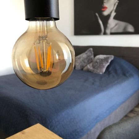Max Apartament Appartamento Braşov Esterno foto
