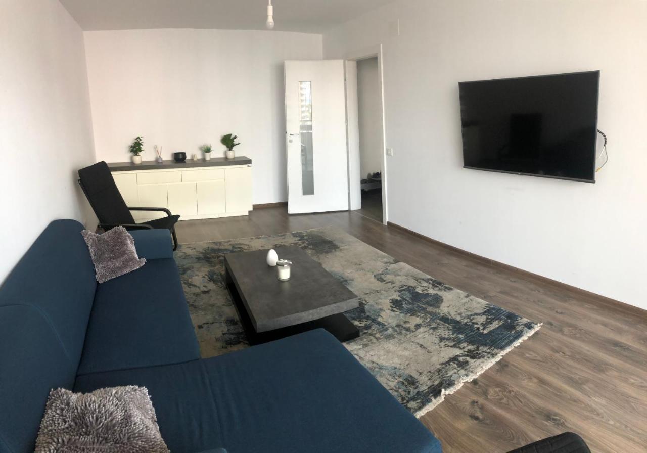Max Apartament Appartamento Braşov Esterno foto